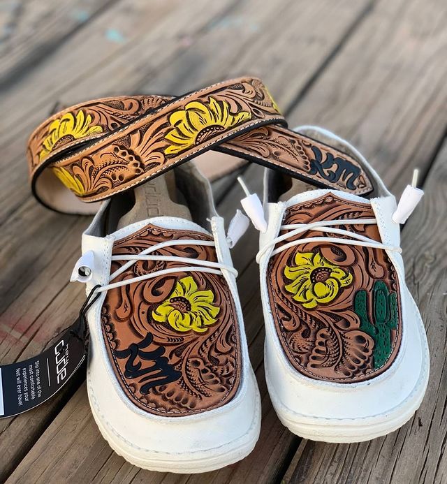 Women's Shoes Custom Wendy Leather Pattern Engraving
