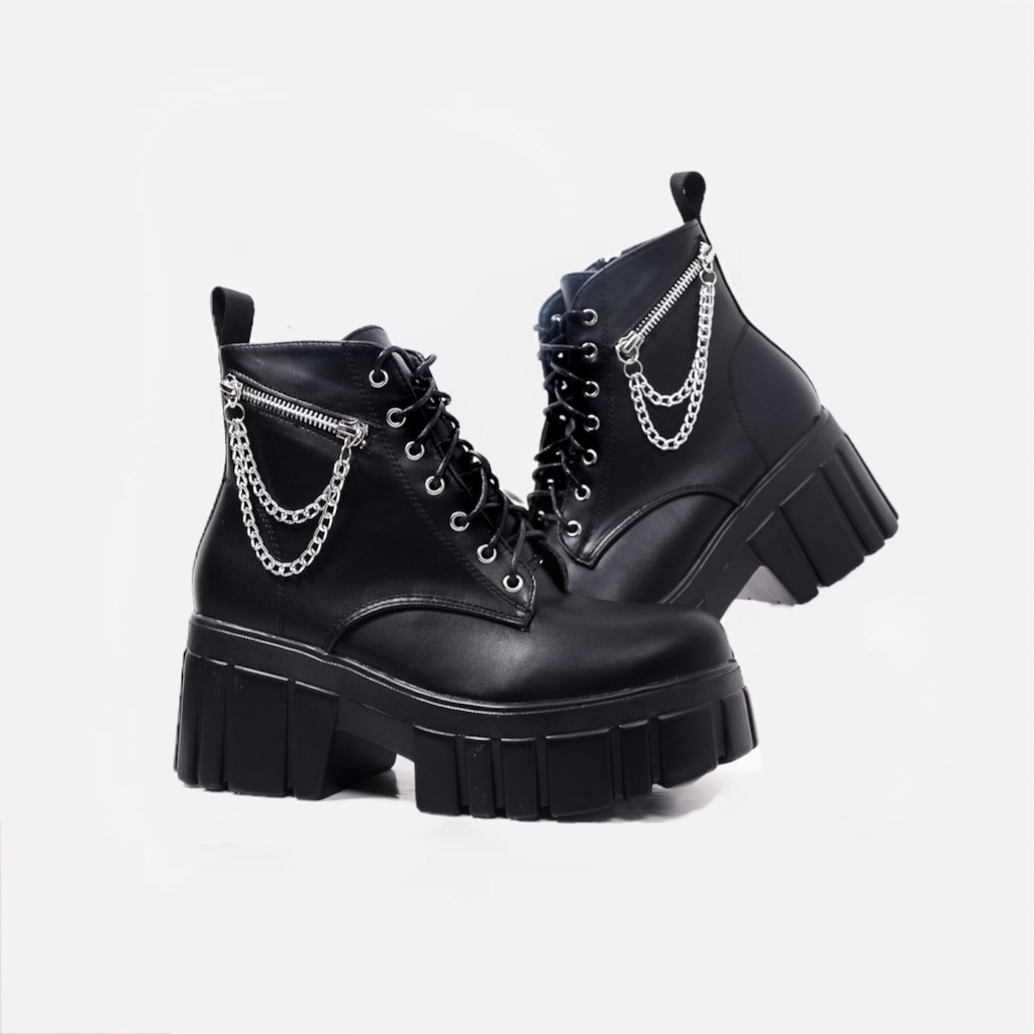 Septimus Chunky Chain Boots