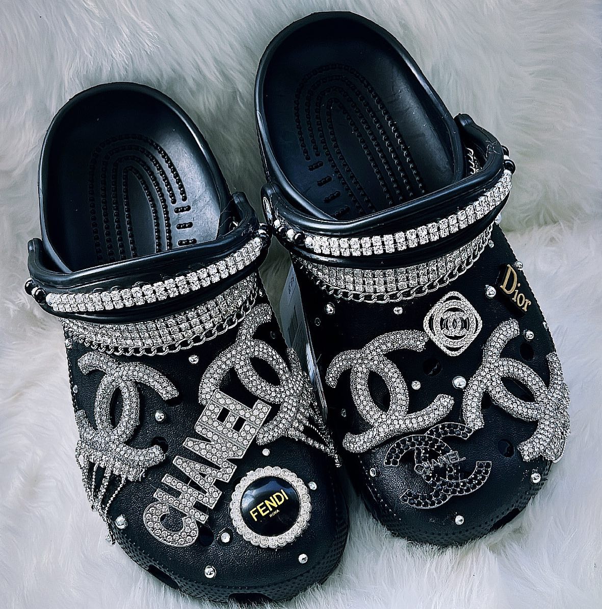 Shining Classic Clog