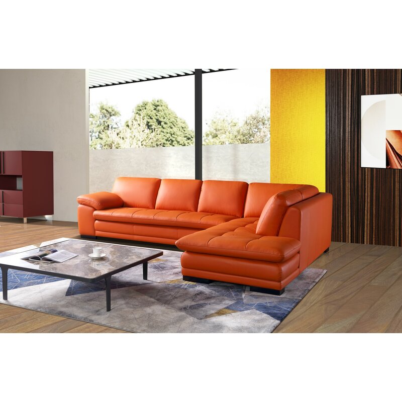 124 Wide Leather Match Sofa & Chaise