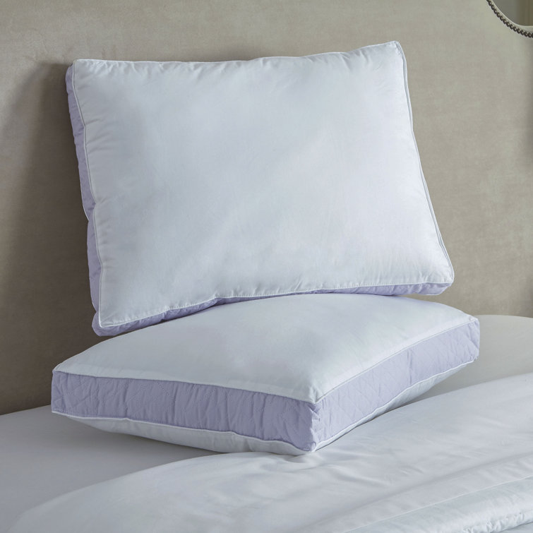 Amando Pillow