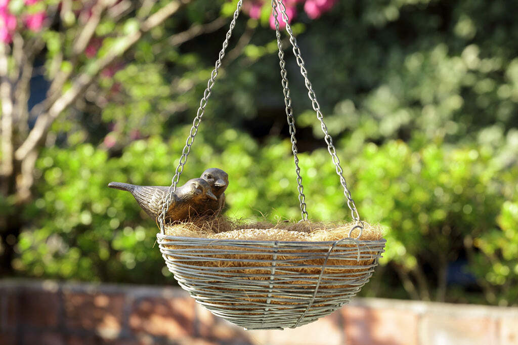 Hanging Bird's Nest Bird Feeder and Planter