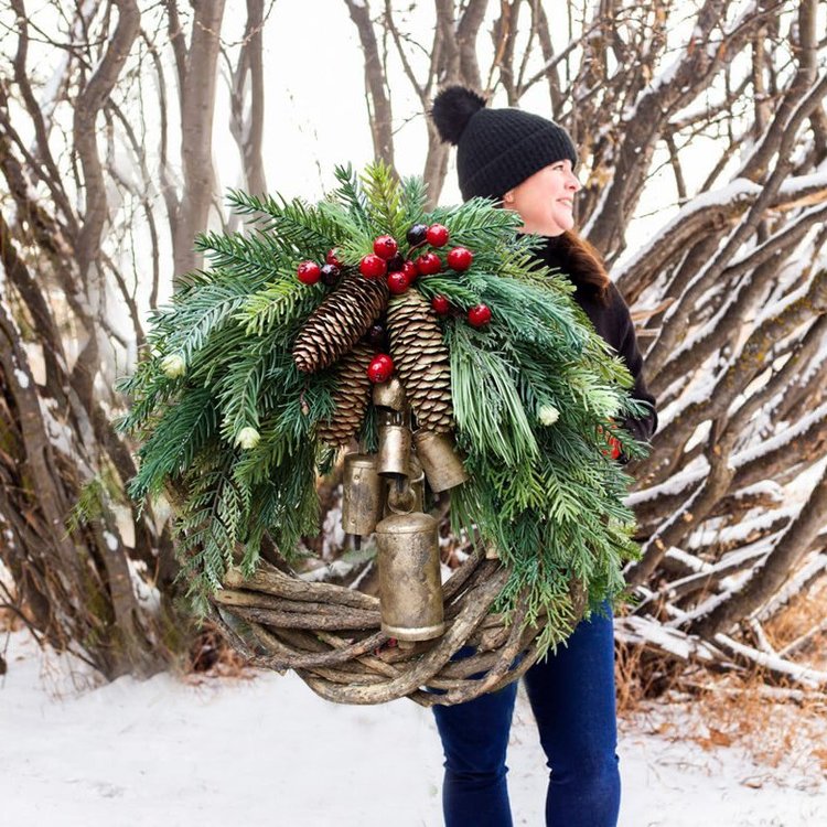 Farmhouse Christmas Wreath. Boho Wreath. Holiday Wreath
