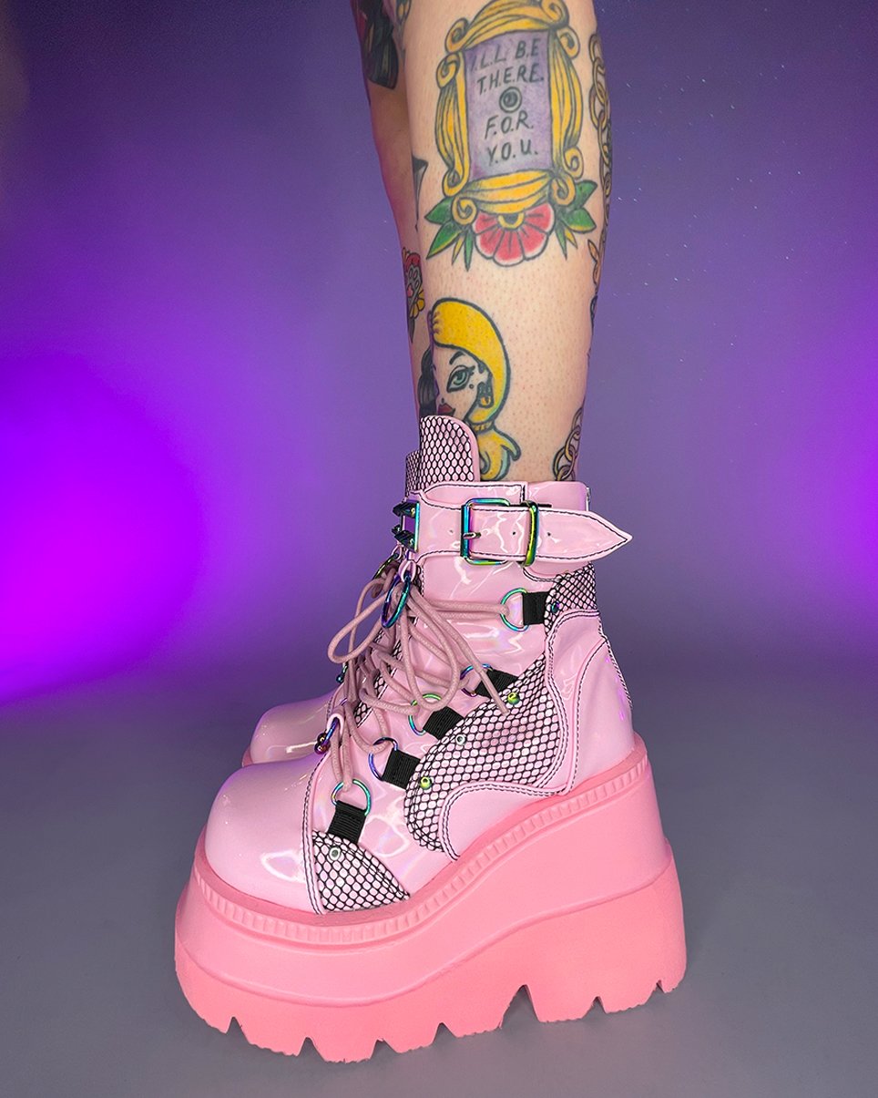 Shaker Baby Pink Hologram Wedge