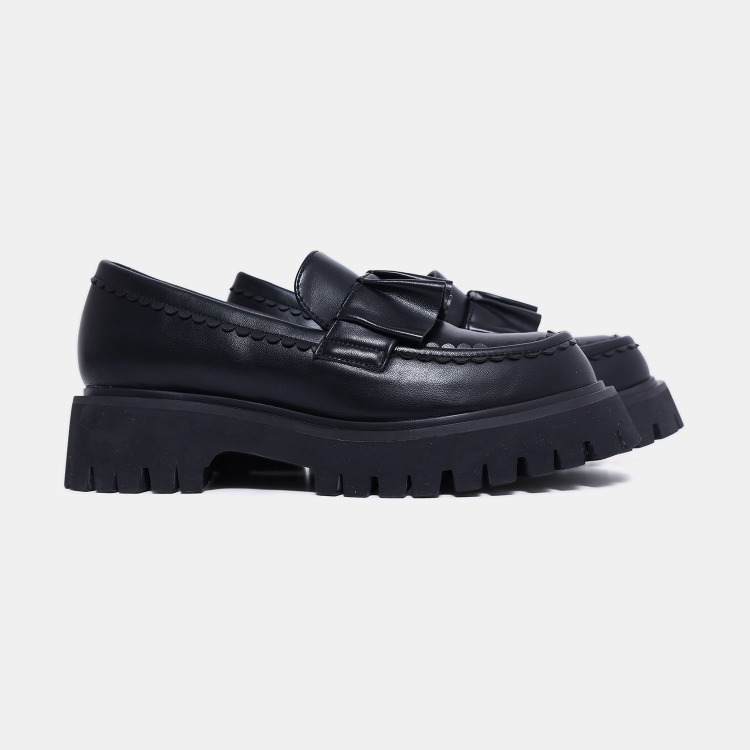 Willow Black Ruffle Loafers